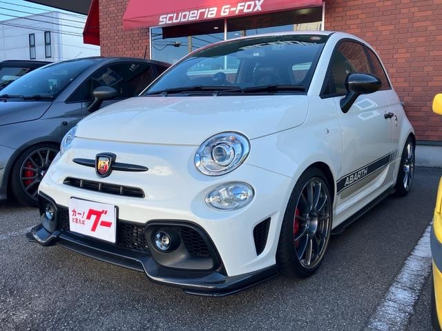 Abarth 595 2022 — фото автомобиля