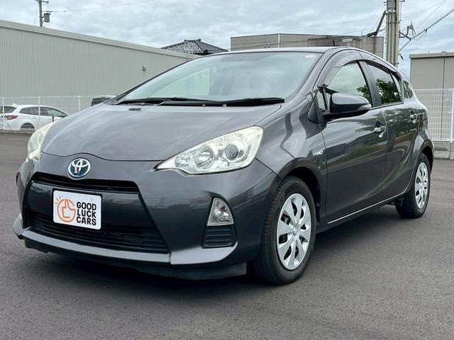 Toyota AQUA 2013 — фото автомобиля 1