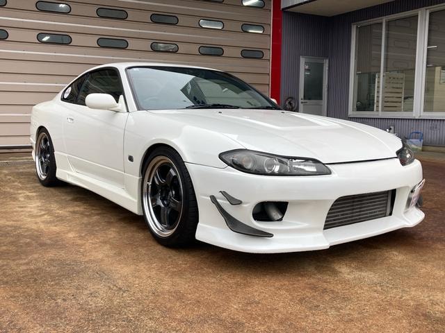 Nissan SILVIA 2000 — фото автомобиля 1