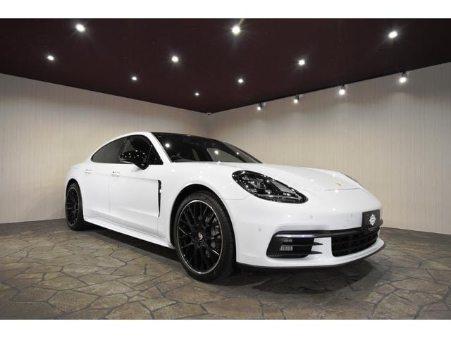 Porsche PANAMERA 2018 — фото автомобиля 1