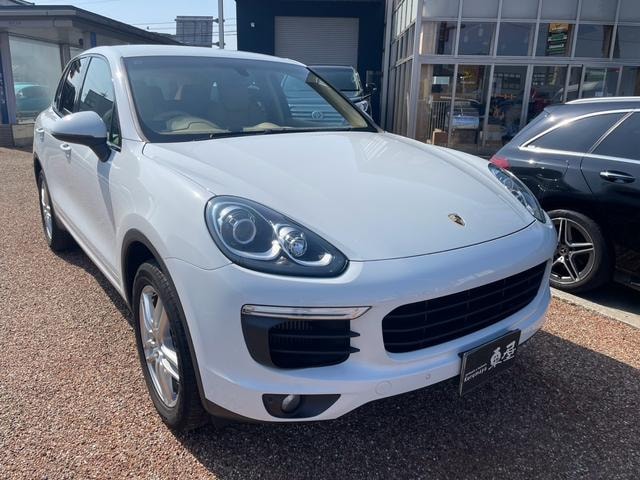 Porsche CAYENNE 2015 — фото автомобиля 1