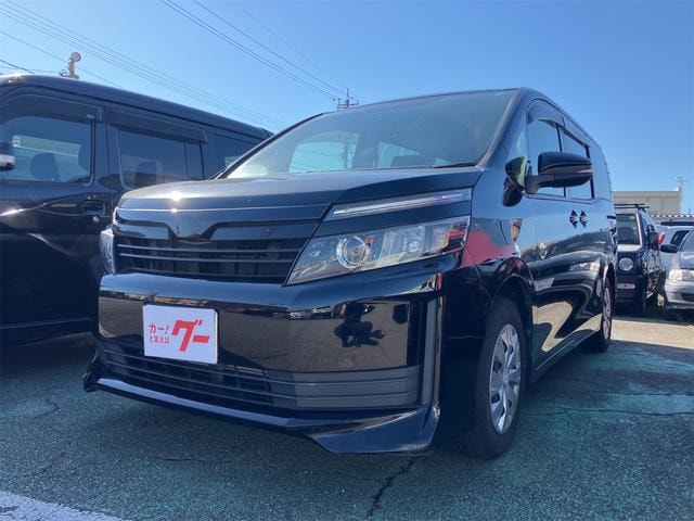 Toyota VOXY 2015 — фото автомобиля 1