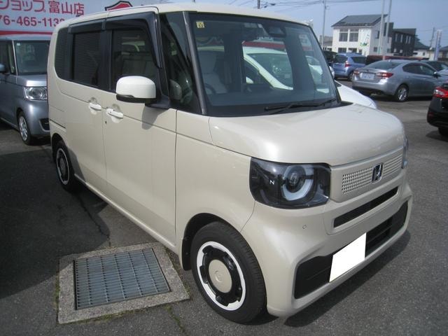 Honda N-BOX 2023 — фото автомобиля 1
