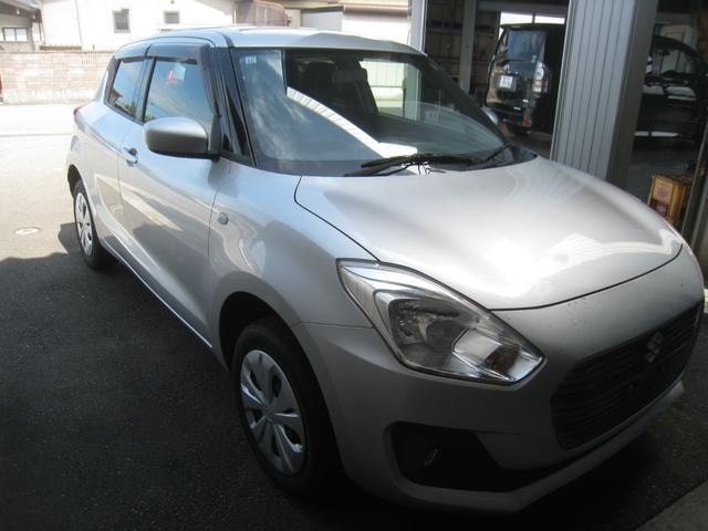 Suzuki SWIFT 2017 — фото автомобиля 1