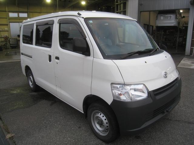 Toyota TOWNACE VAN 2018 — фото автомобиля