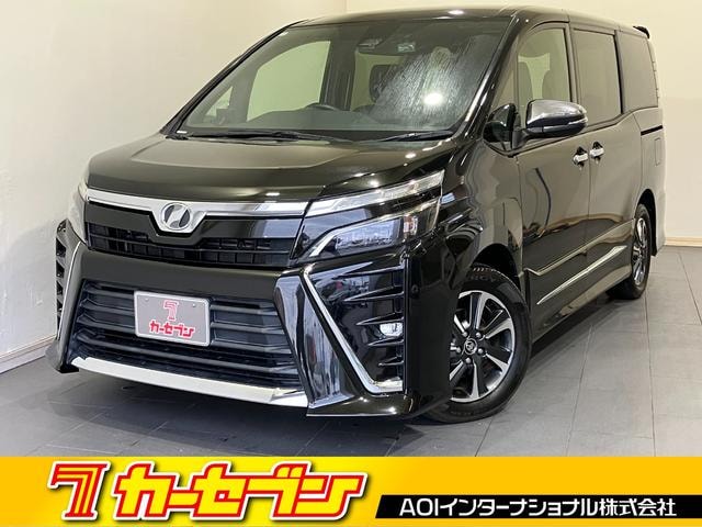 Toyota VOXY 2018 — фото автомобиля 1
