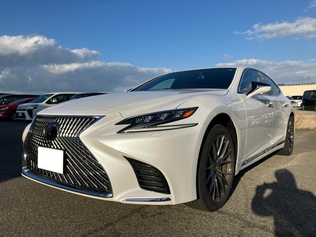 Lexus LS 2018 — фото автомобиля