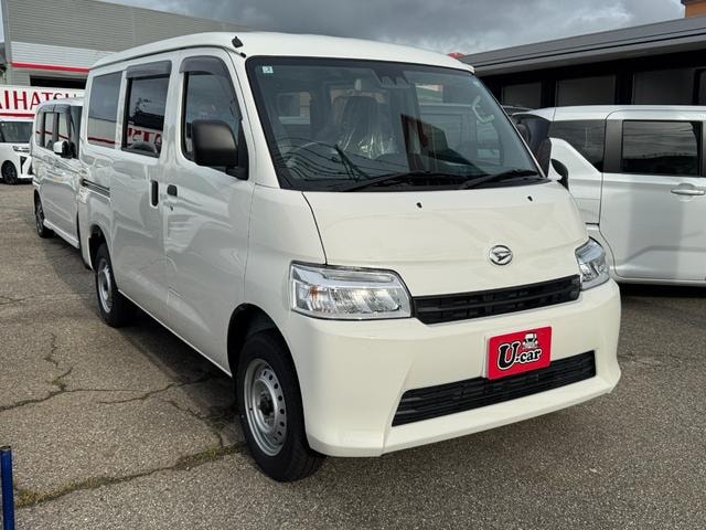 Daihatsu GRAN MAX CARGO 2026 — фото автомобиля