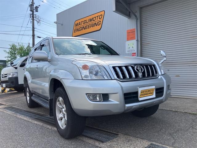 Toyota LAND CRUISER PRADO 2006 — фото автомобиля