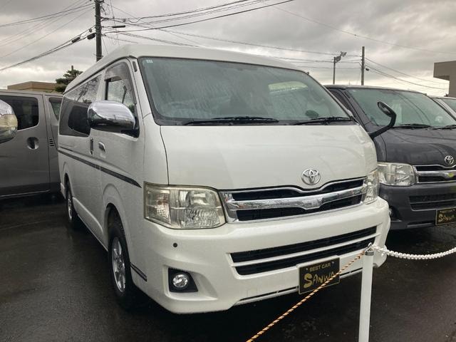 Toyota REGIUS ACE VAN 2010 — фото автомобиля 1