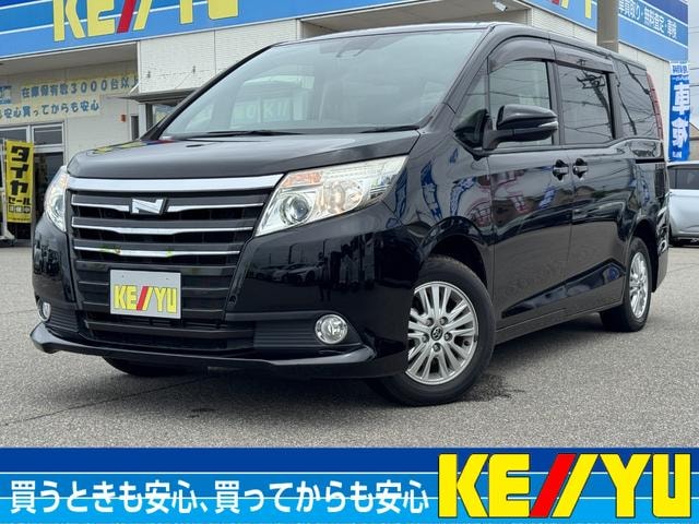 Toyota NOAH 2017 — фото автомобиля 1