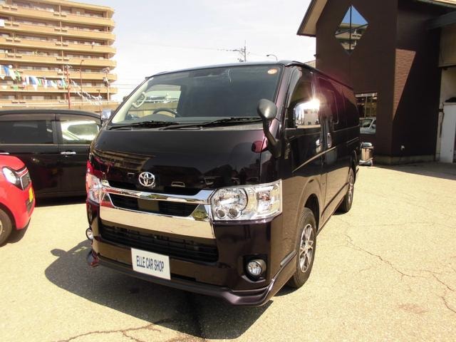 Toyota HIACE VAN 2021 — фото автомобиля 1