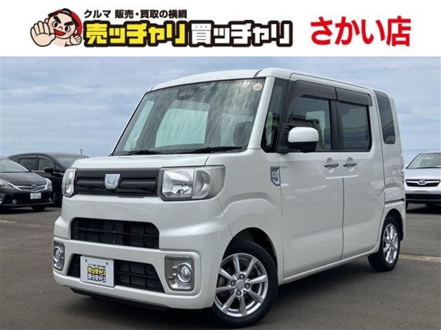 Daihatsu WAKE 2018 — фото автомобиля 1