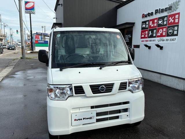 Nissan NT100CLIPPER TRUCK 2013 — фото автомобиля