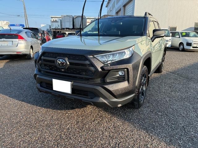 Toyota RAV4 2025 — фото автомобиля 1