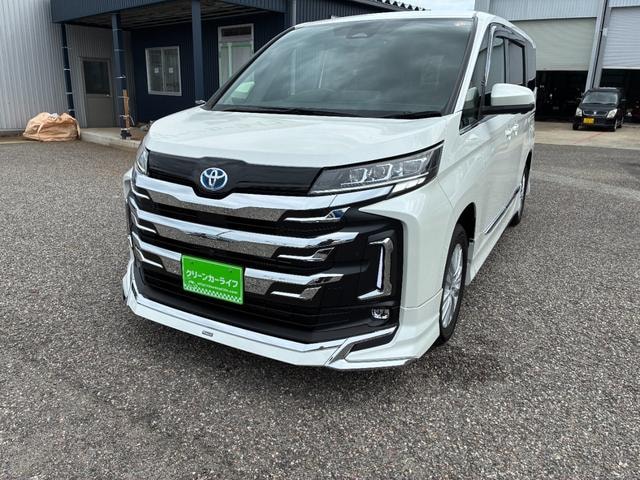 Toyota NOAH 2023 — фото автомобиля 1