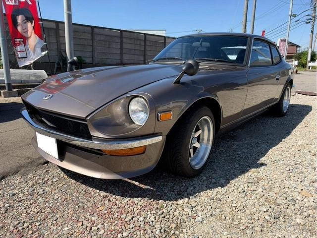 Nissan FAIRLADY Z 1974 — фото автомобиля
