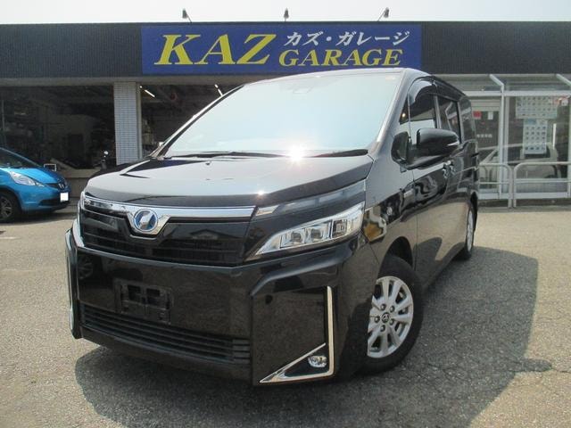 Toyota VOXY 2018 — фото автомобиля 1