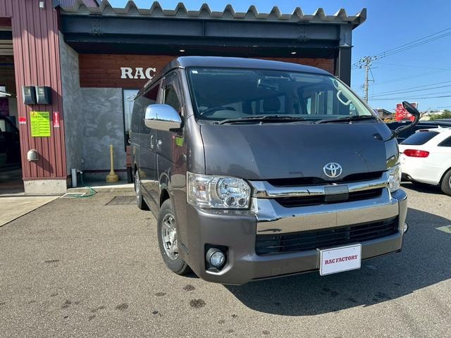 Toyota HIACE VAN 2018 — фото автомобиля 1