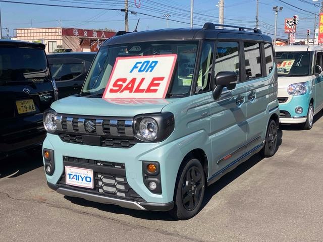 Suzuki SPACIA GEAR 2024 — фото автомобиля 1