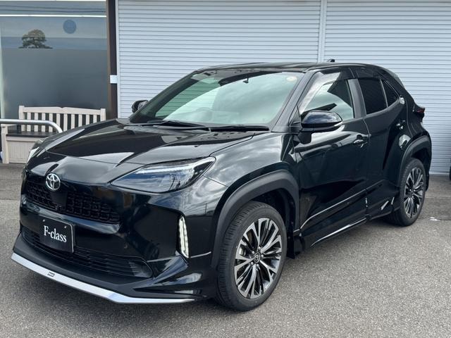 Toyota YARIS CROSS 2022 — фото автомобиля