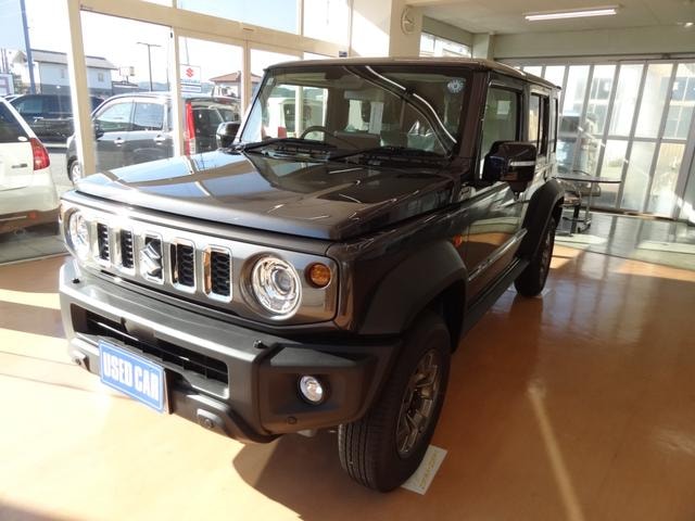 Suzuki JIMNY NOMADE 2026 — фото автомобиля