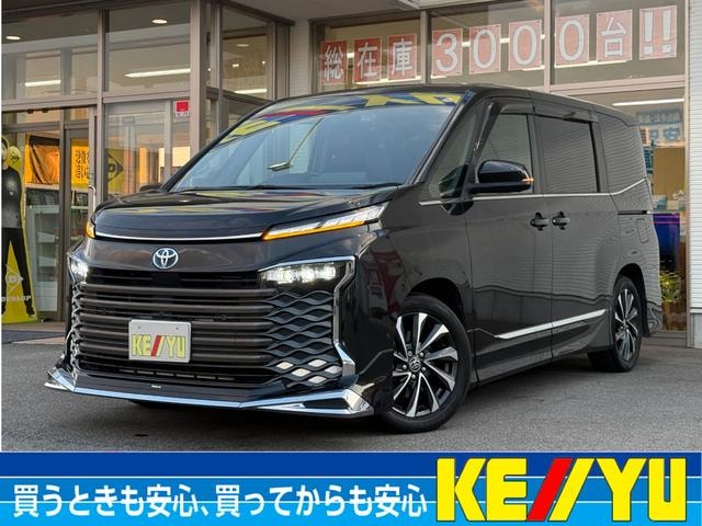 Toyota VOXY 2022 — фото автомобиля 1