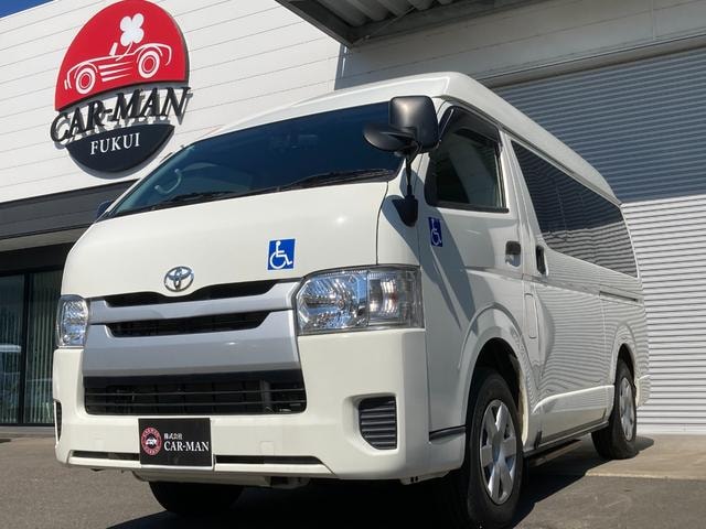 Toyota HIACE VAN 2018 — фото автомобиля