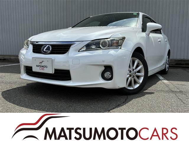 Lexus CT 2011 — фото автомобиля 1
