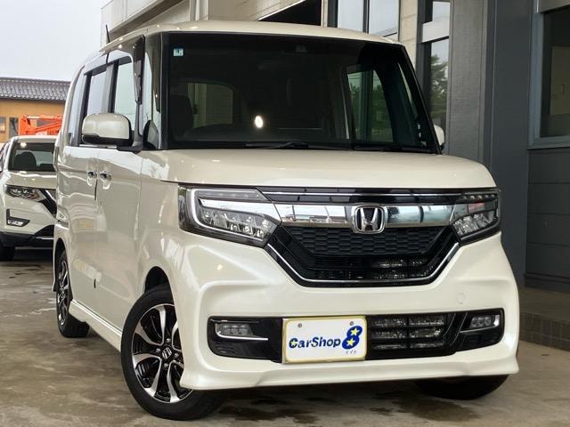 Honda N-BOX CUSTOM 2018 — фото автомобиля 1