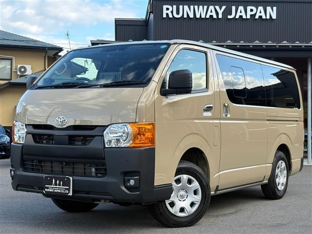 Toyota HIACE VAN 2024 — фото автомобиля