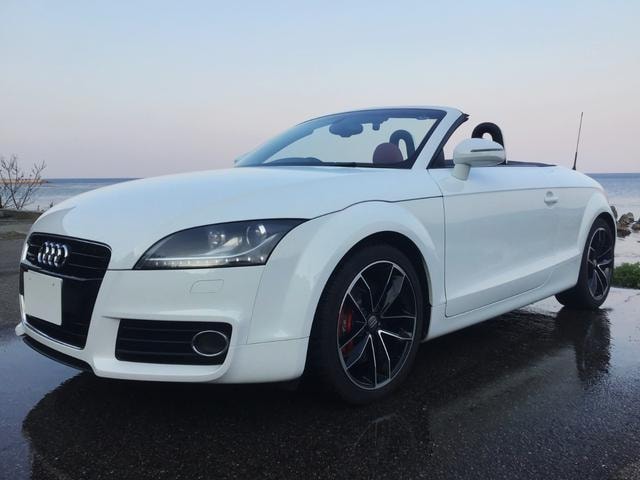 Audi TT ROADSTER 2012 — фото автомобиля 1