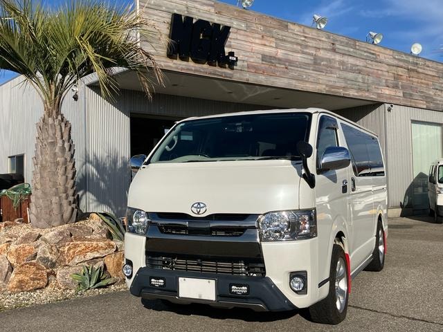 Toyota HIACE VAN 2018 — фото автомобиля 1