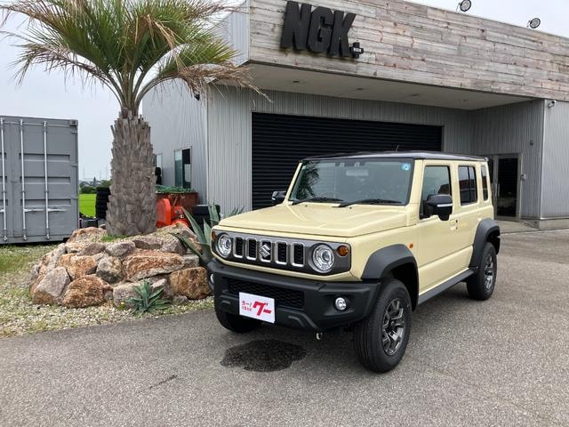 Suzuki JIMNY NOMADE 2026 — фото автомобиля 1