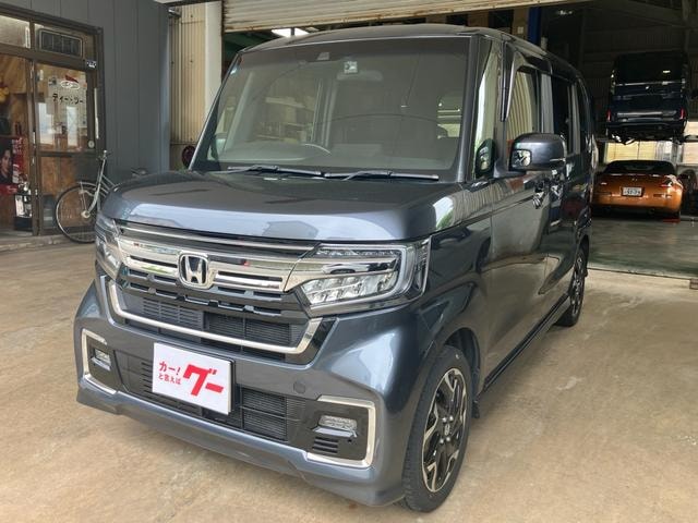 Honda N-BOX CUSTOM 2022 — фото автомобиля 1