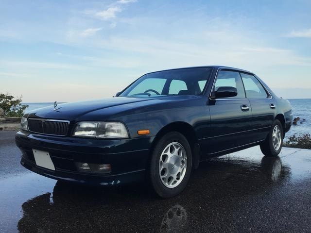 Nissan LAUREL 1994 — фото автомобиля 1