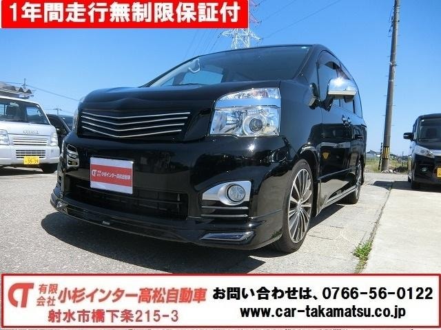 Toyota VOXY 2013 — фото автомобиля 1
