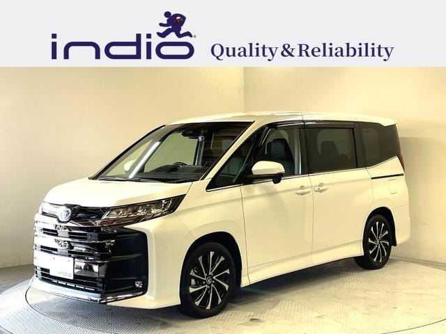 Toyota NOAH 2023 — фото автомобиля 1