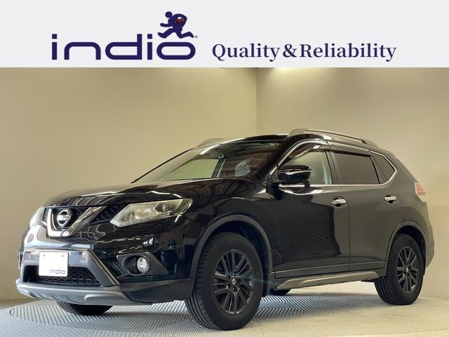 Nissan X-TRAIL 2015 — фото автомобиля