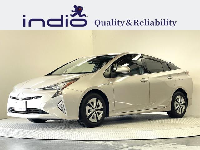 Toyota PRIUS 2016 — фото автомобиля 1
