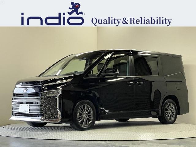 Toyota VOXY 2022 — фото автомобиля 1