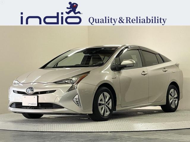 Toyota PRIUS 2016 — фото автомобиля 1