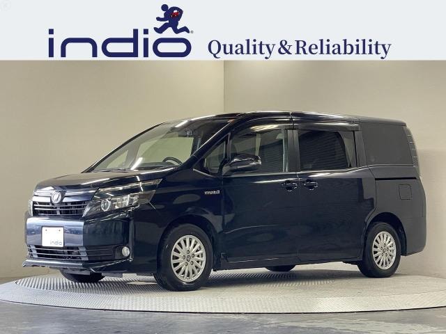 Toyota VOXY 2014 — фото автомобиля 1