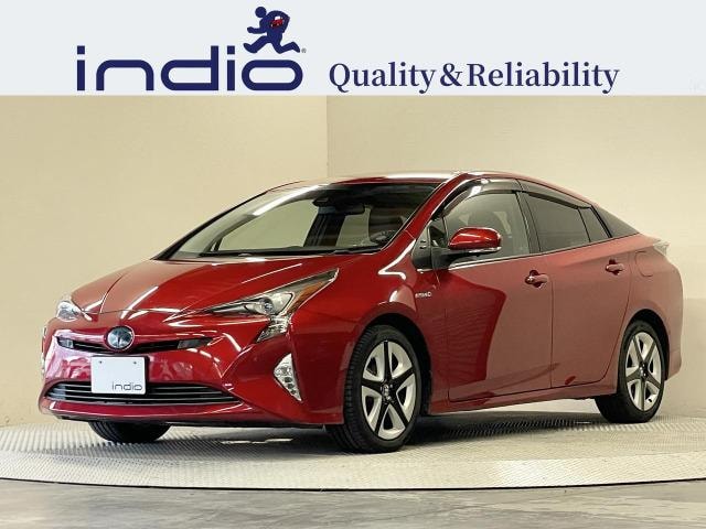 Toyota PRIUS 2016 — фото автомобиля 1