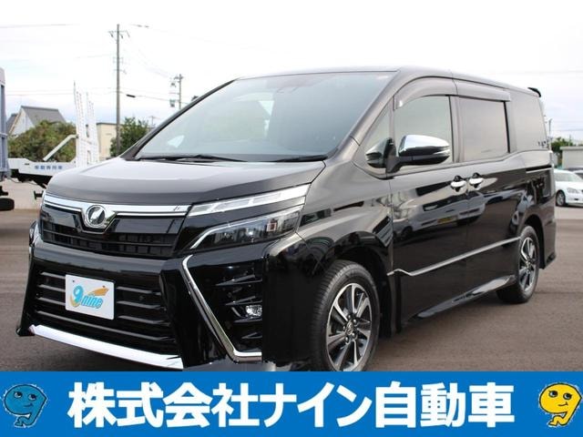 Toyota VOXY 2020 — фото автомобиля 1