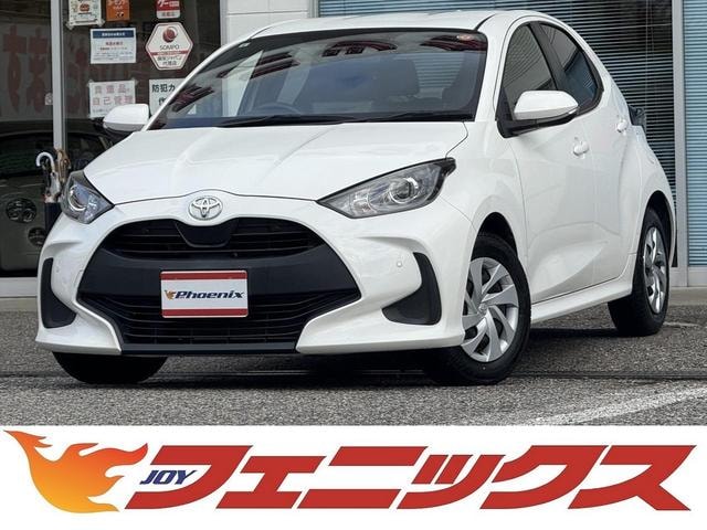 Toyota YARIS 2021 — фото автомобиля