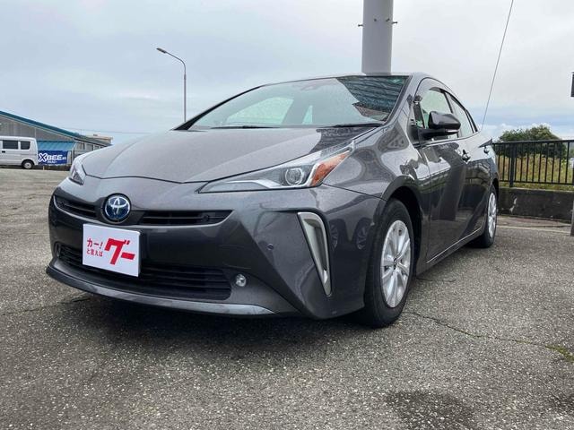 Toyota PRIUS 2021 — фото автомобиля 1