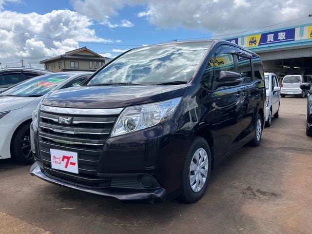 Toyota NOAH 2017 — фото автомобиля 1