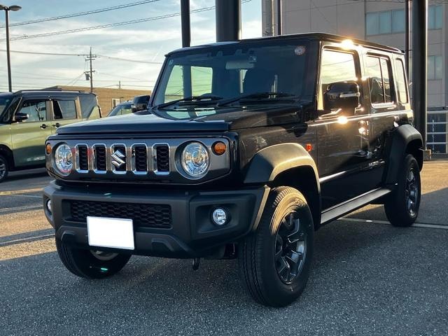 Suzuki JIMNY NOMADE 2025 — фото автомобиля 1