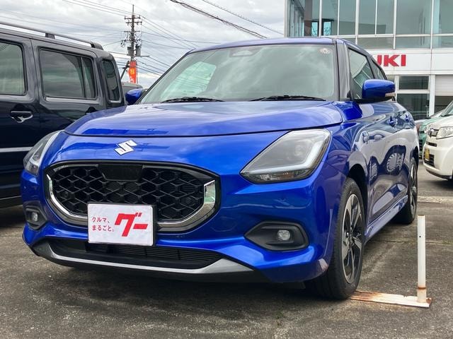 Suzuki SWIFT 2023 — фото автомобиля 1